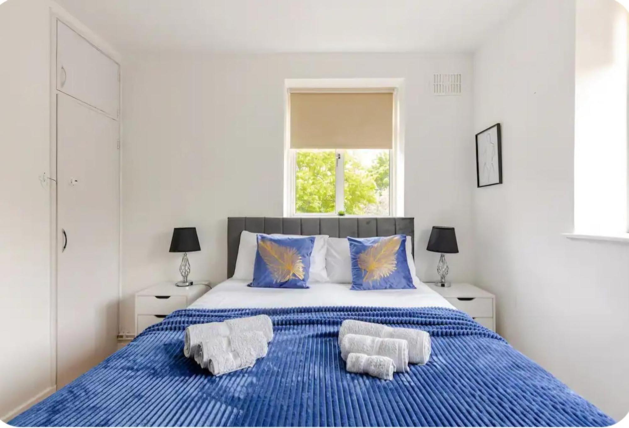 Spacious Two Bedroom Apartment In Battersea, Free Parking Londra Exterior foto